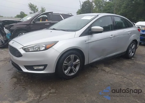 2018 Ford Focus Se из США, поврежденный, VIN 1FADP3FEXJL243242